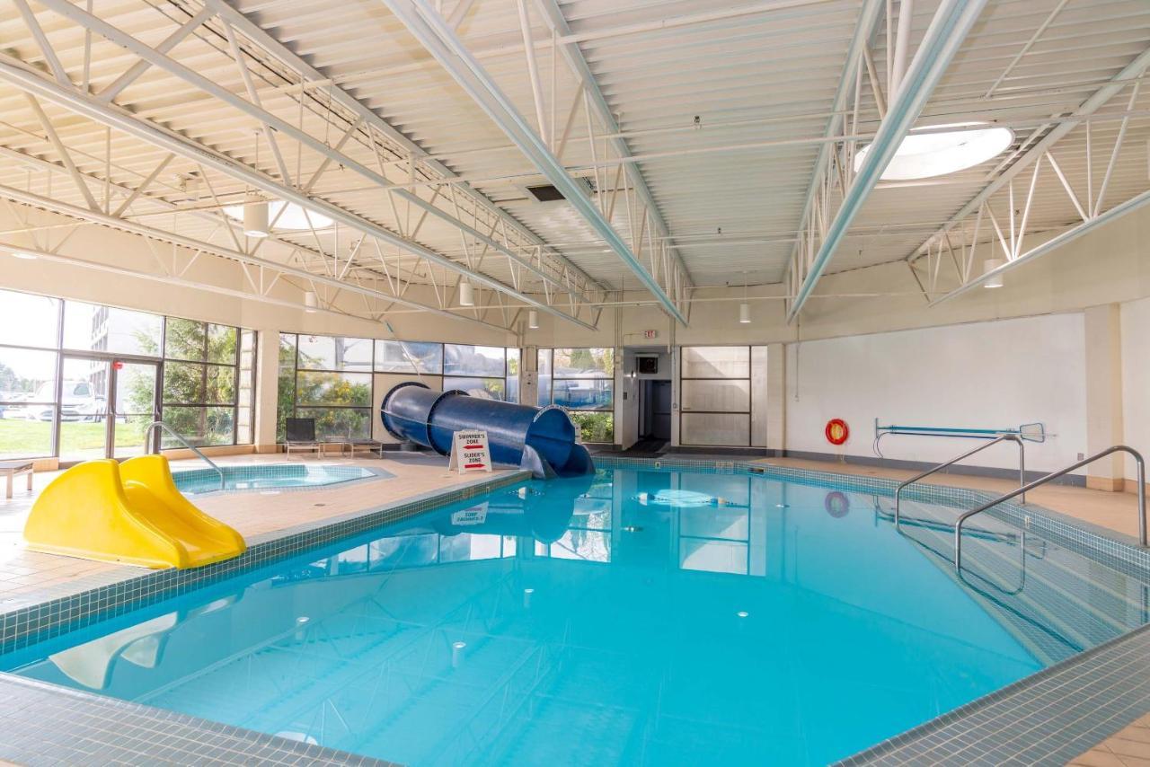 ריצ'מונד Sandman Signature Vancouver Airport Hotel & Resort מראה חיצוני תמונה