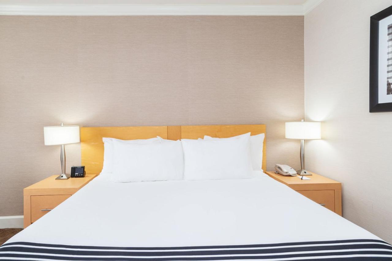 ריצ'מונד Sandman Signature Vancouver Airport Hotel & Resort מראה חיצוני תמונה
