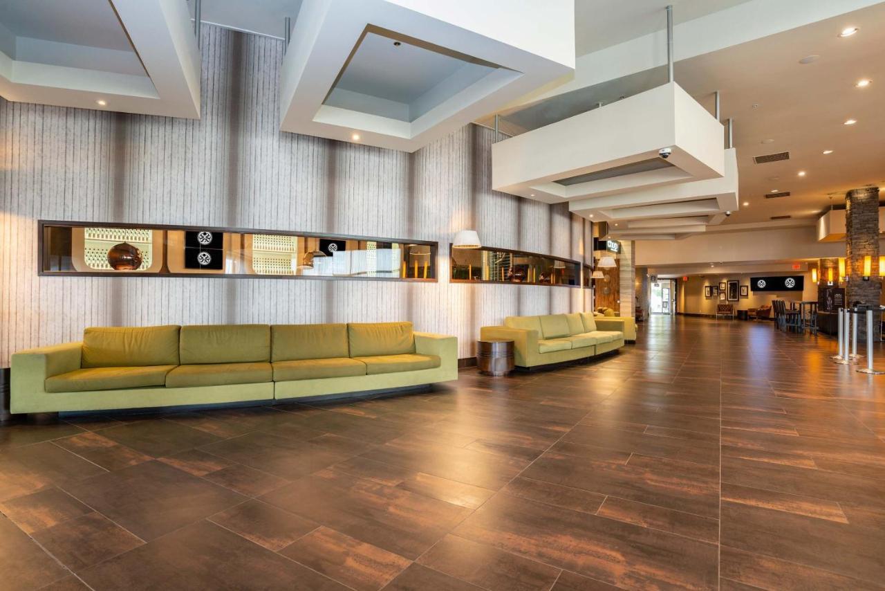 ריצ'מונד Sandman Signature Vancouver Airport Hotel & Resort מראה חיצוני תמונה