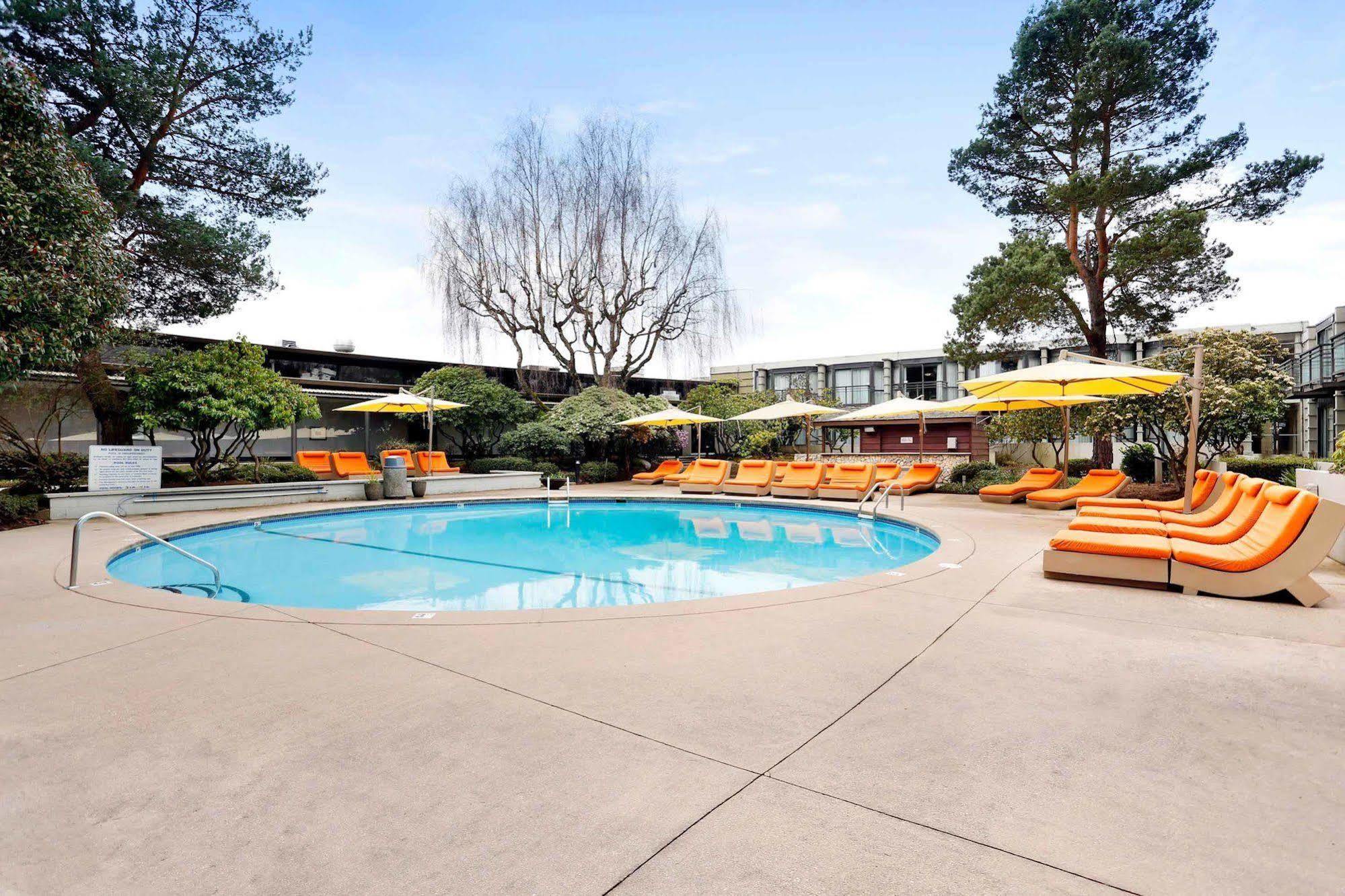 ריצ'מונד Sandman Signature Vancouver Airport Hotel & Resort מראה חיצוני תמונה